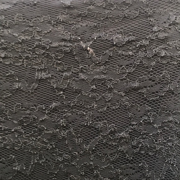 LIA black lace blouse p/m - Picture 8 of 9